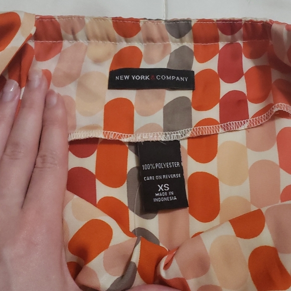 Pink and Orange Patterned Halter Top - Picture 4 of 6